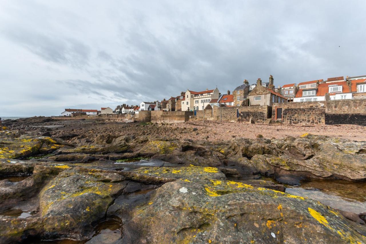 Stunning Shore Front House In Historic Cellardyke Анстрътър Екстериор снимка